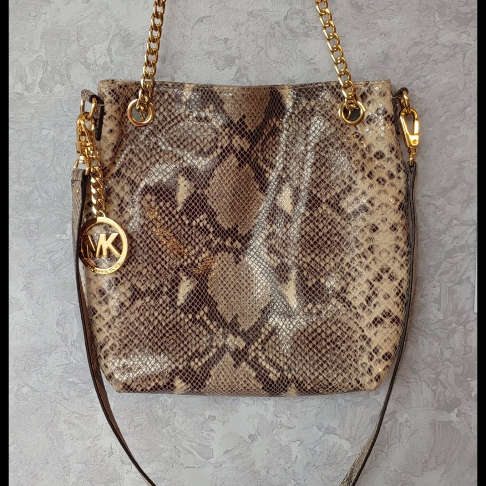 Michael Kors purse